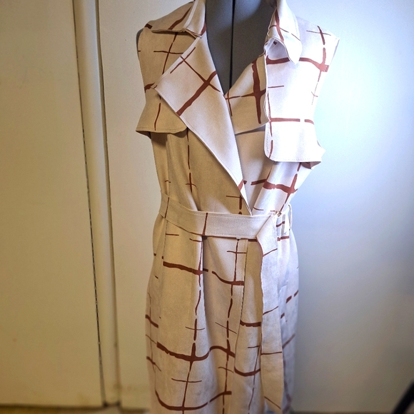 Bellivera Faux Suede Graphic Wrap Dress W/Belt Size Med - Picture 11 of 12